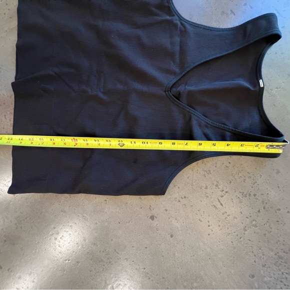 COPY - Athleta ribbed tank. Black, size XL. - Picture 4 of 4